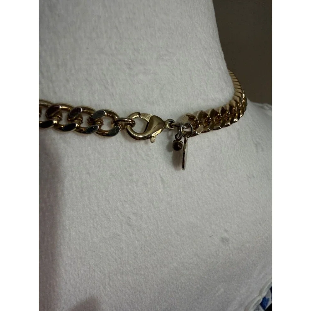 Express gold tone